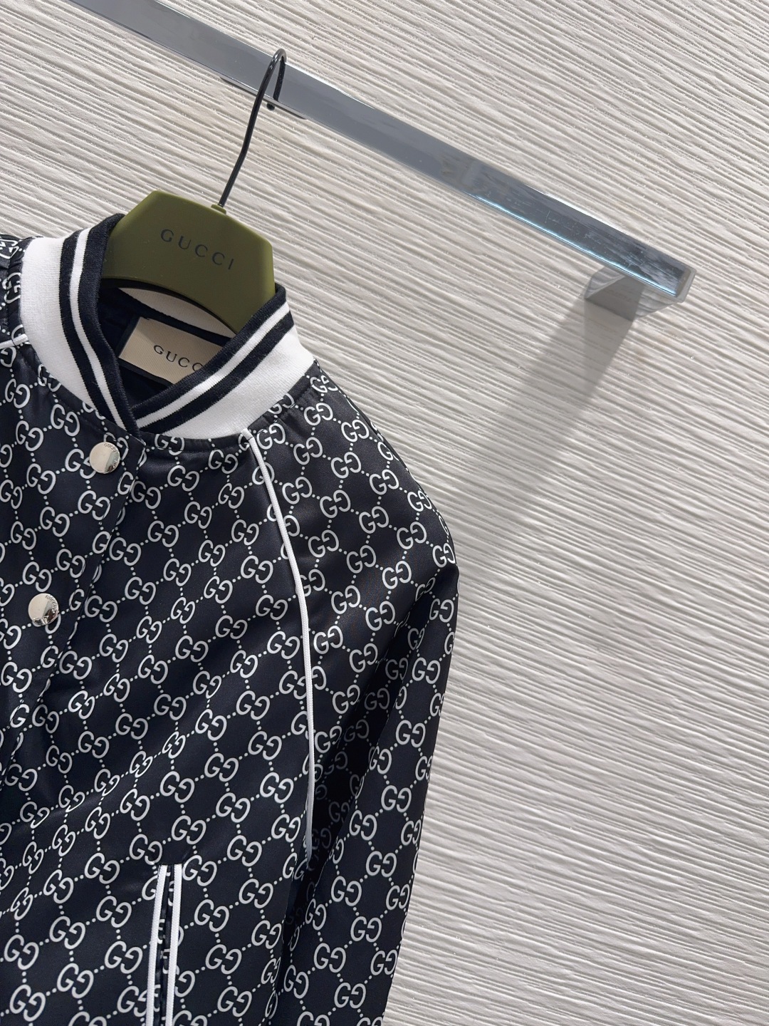 🛍️ Gucc* 👑2025FW最新时尚外套 经典又有型 自带气场 面料质感很奈斯 时髦又高级 颜色超级