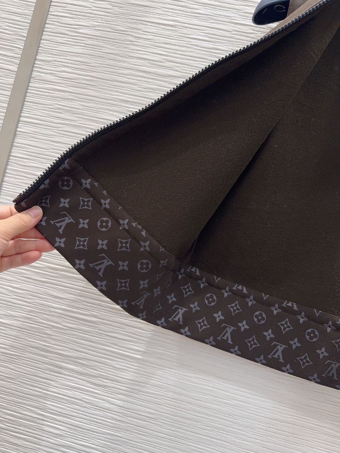 🛍️Louis Vuitt*on 👑2025FW新款套装 可A可飒的风格，日常通勤穿什么的都是很OK的，