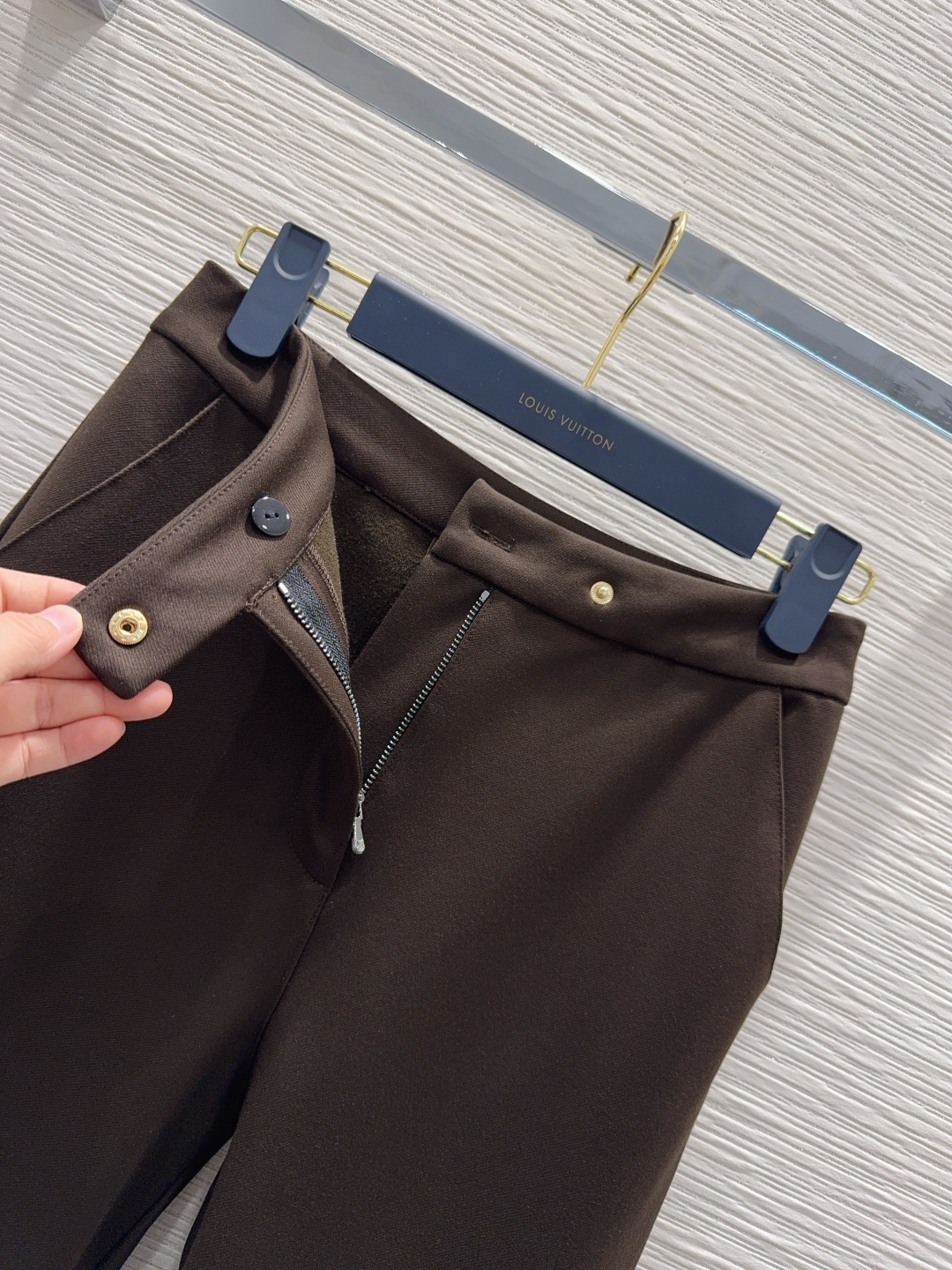 🛍️Louis Vuitt*on 👑2025FW新款套装 可A可飒的风格，日常通勤穿什么的都是很OK的，