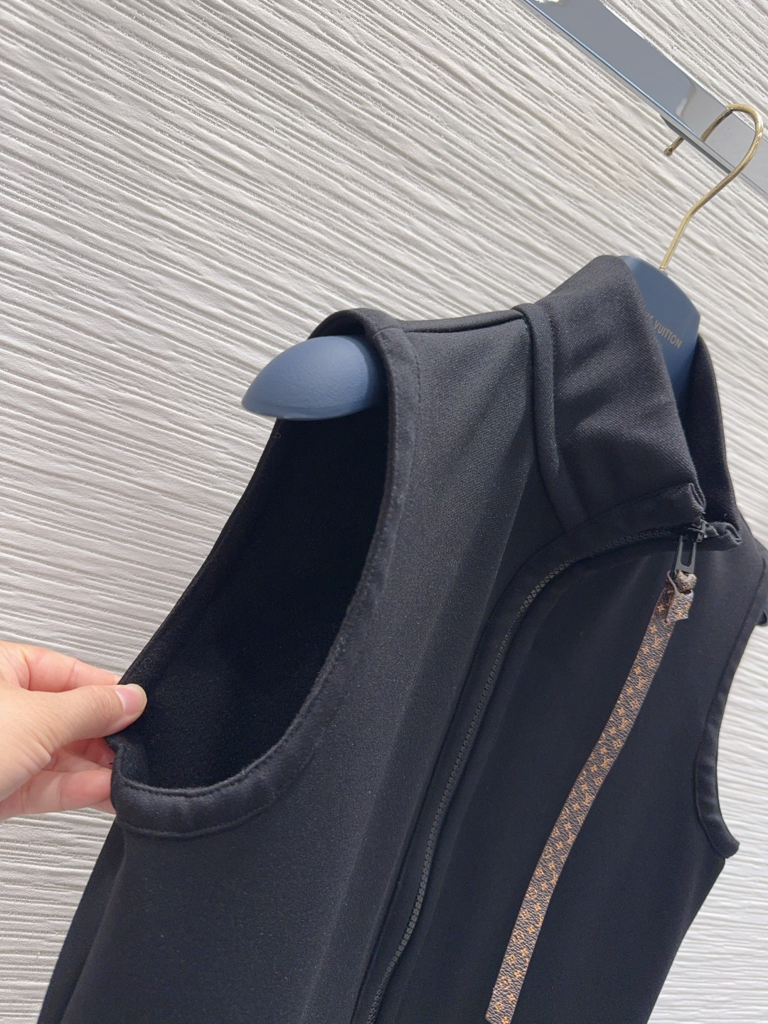 🛍️Louis Vuitt*on 👑2025FW新款套装 可A可飒的风格，日常通勤穿什么的都是很OK的，