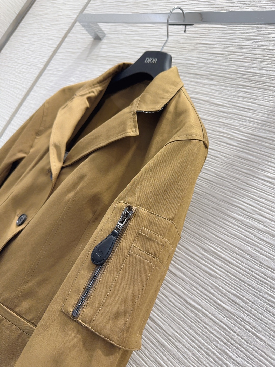 🛍️ Christian Dio* 👑2025FW新款外套 舒适百搭 贸易公司订单货！原单渠道货 好搭配