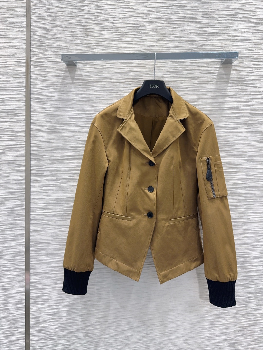 🛍️ Christian Dio* 👑2025FW新款外套 舒适百搭 贸易公司订单货！原单渠道货 好搭配