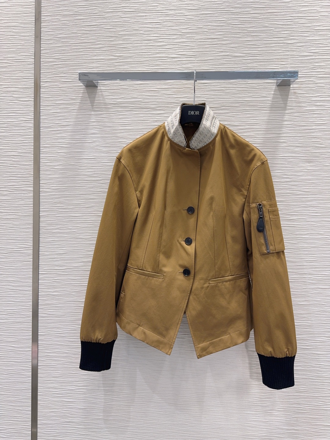 🛍️ Christian Dio* 👑2025FW新款外套 舒适百搭 贸易公司订单货！原单渠道货 好搭配