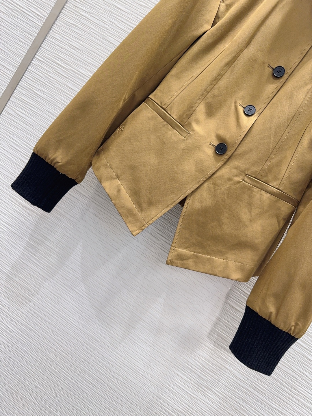 🛍️ Christian Dio* 👑2025FW新款外套 舒适百搭 贸易公司订单货！原单渠道货 好搭配