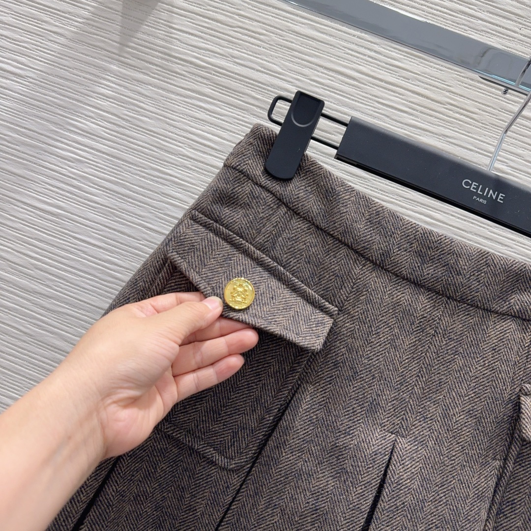 🛍️ Celin* 👑2025FW最新时尚套装 经典又有型 自带气场 面料质感很奈斯 时髦又高级 颜色超