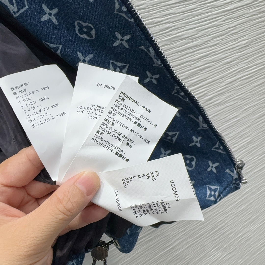 🛍️ Louis Vuitt*o 👑2025FW新款马甲羽绒服 90鹅绒 整体保暖效果拉满，短款常规羽绒