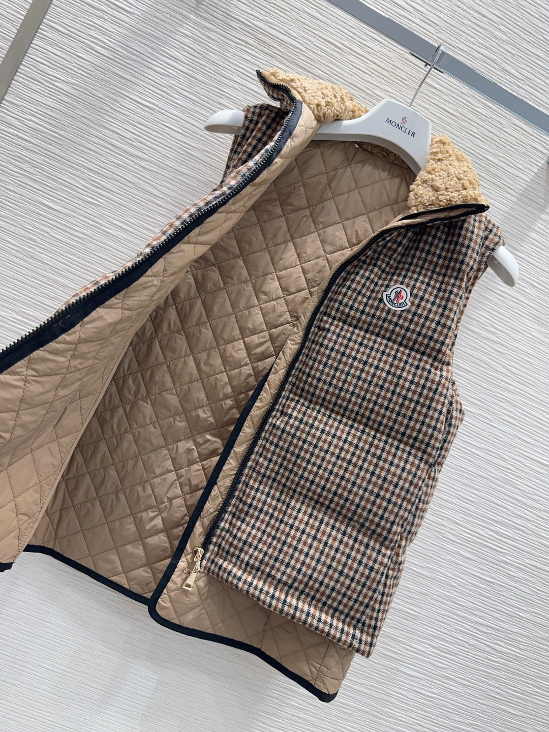 🛍️Moncle*👑 2025FW新款 经典格子 羊毛羽绒外套 设计感拉满 时髦低调气质又奢华高级！版型