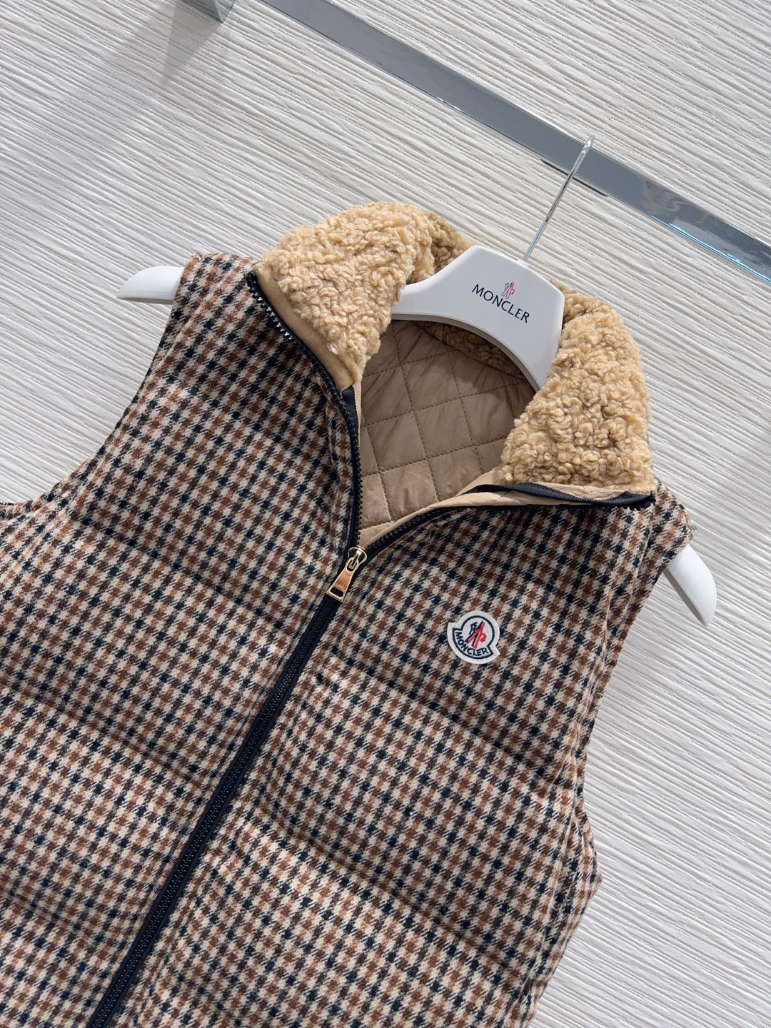 🛍️Moncle*👑 2025FW新款 经典格子 羊毛羽绒外套 设计感拉满 时髦低调气质又奢华高级！版型