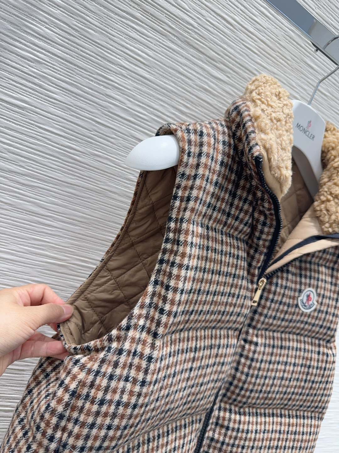 🛍️Moncle*👑 2025FW新款 经典格子 羊毛羽绒外套 设计感拉满 时髦低调气质又奢华高级！版型