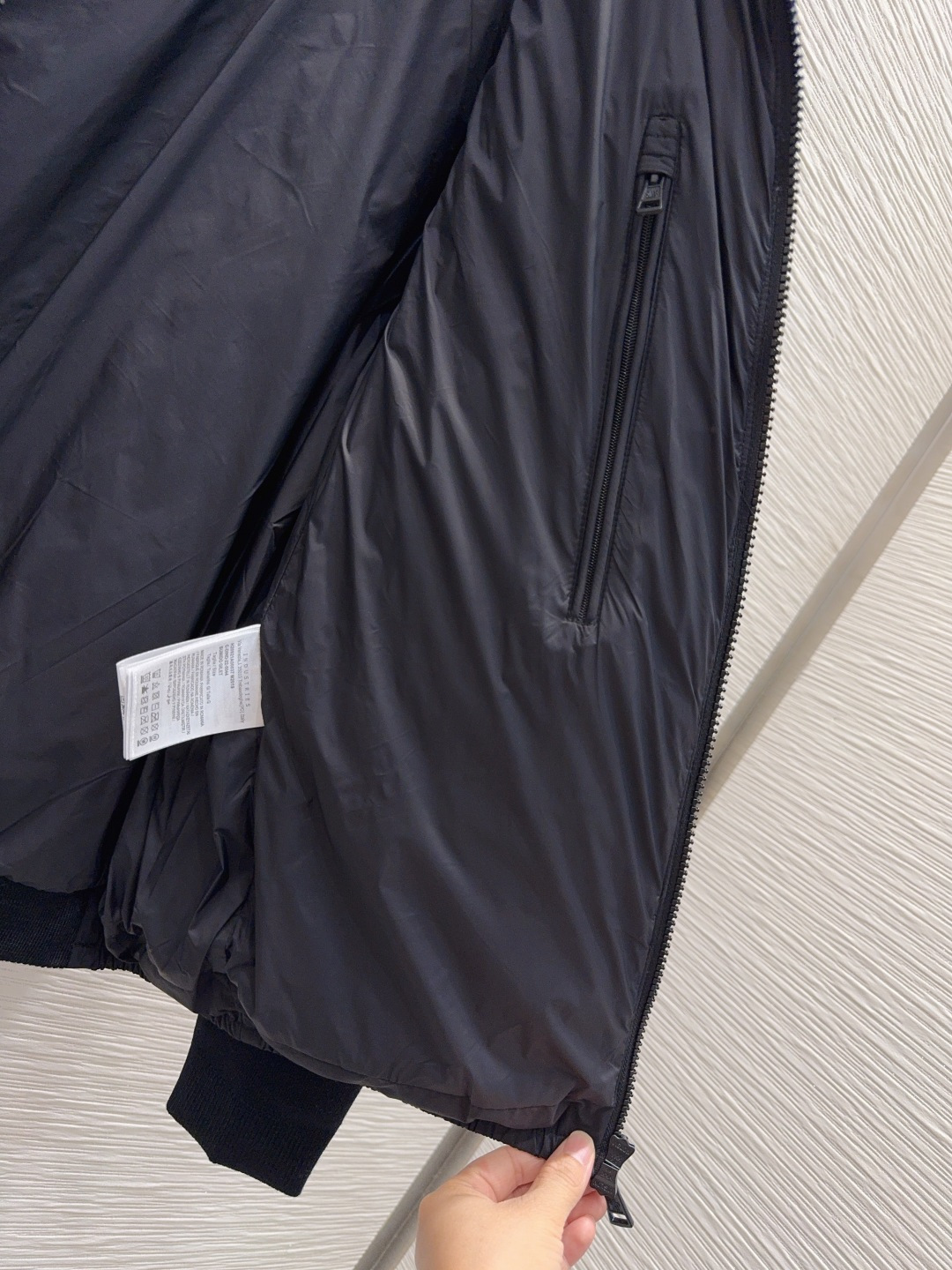 🛍️Moncle*👑2025FW新款羽绒外套 【鹅绒】男女同款 整体保暖效果拉满，独特设计款羽绒服 休闲