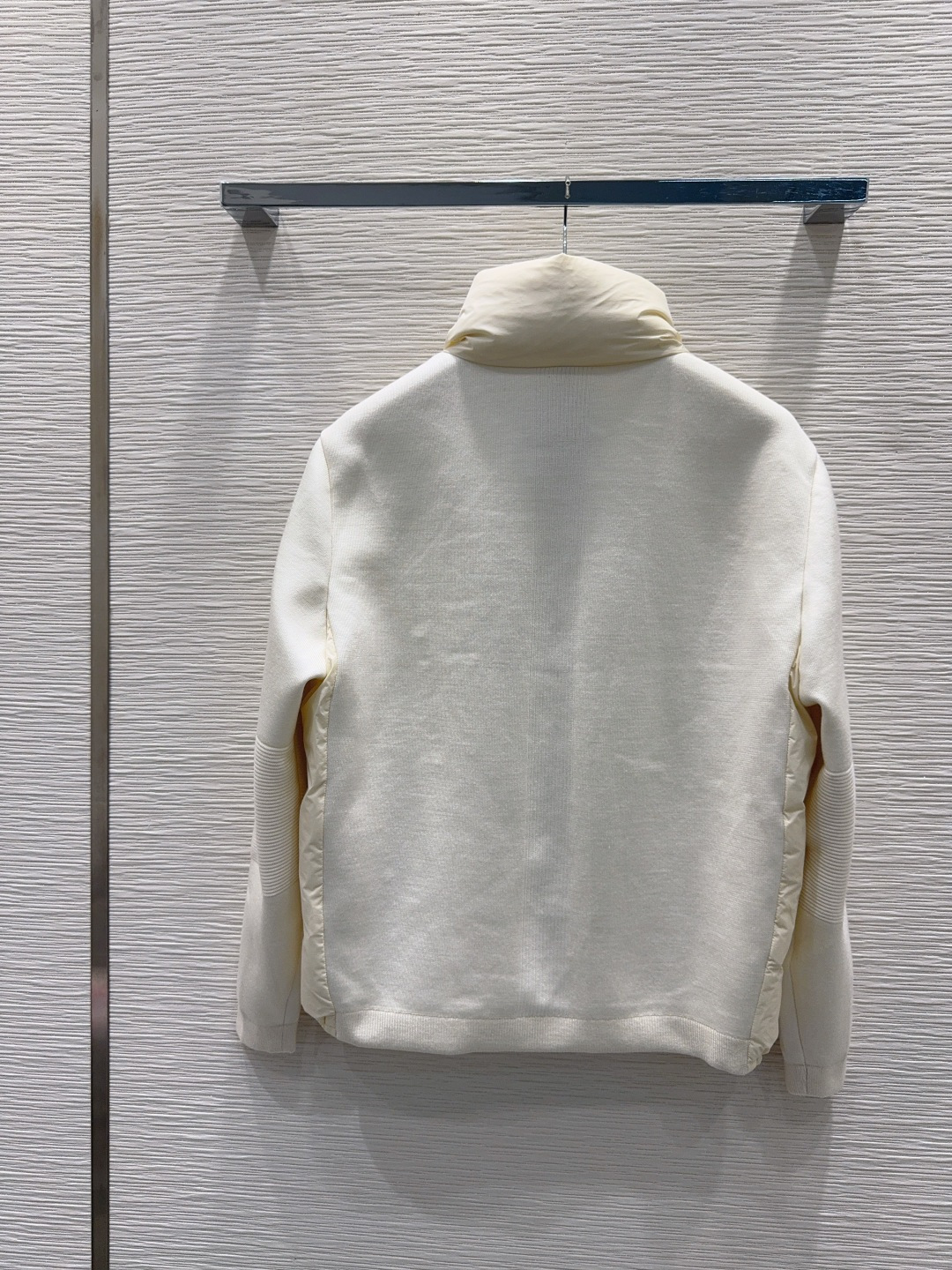 🛍️Moncle*👑2025FW新款羽绒外套 【鹅绒】男女同款 整体保暖效果拉满，独特设计款羽绒服 休闲