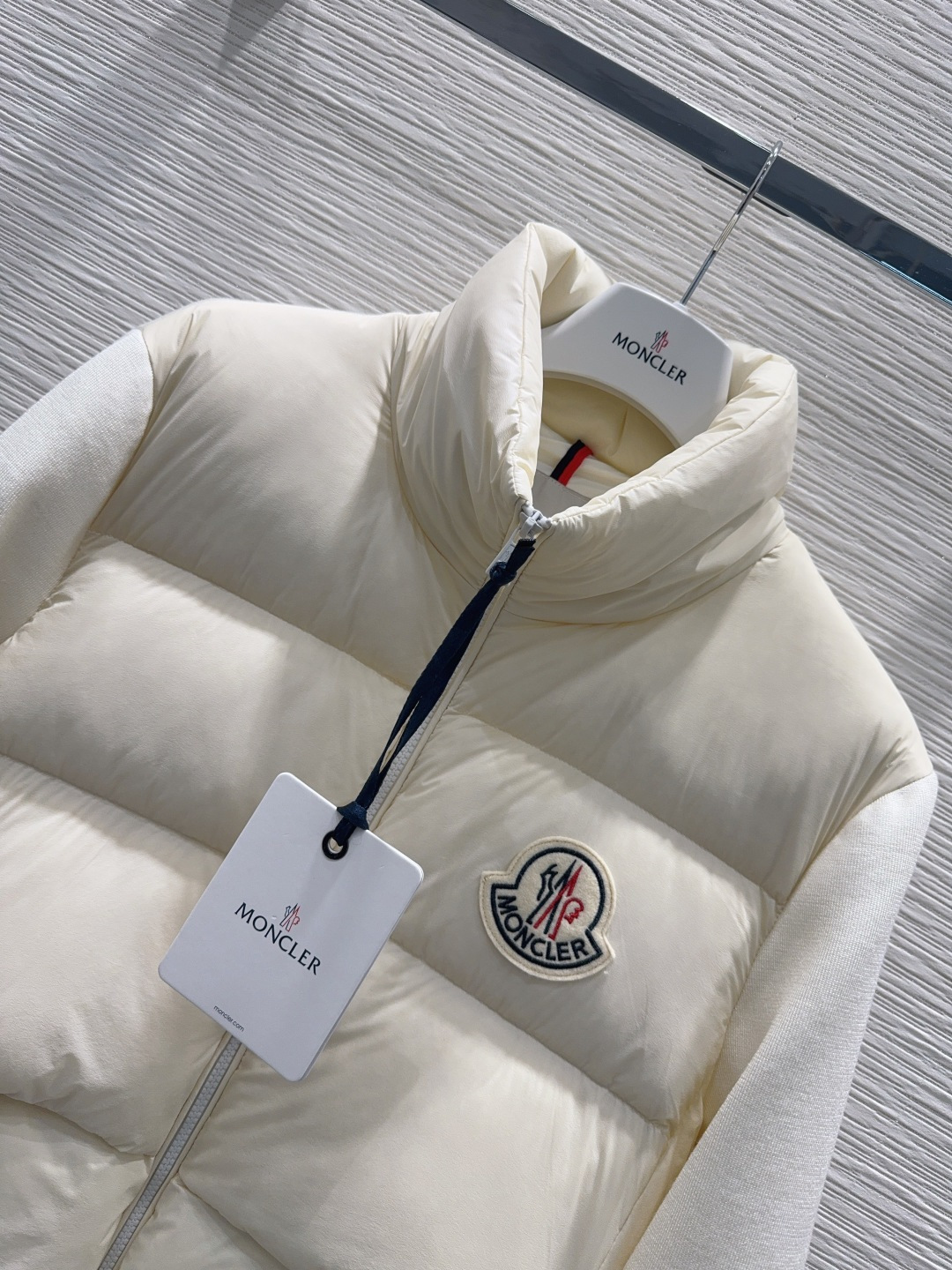 🛍️Moncle*👑2025FW新款羽绒外套 【鹅绒】男女同款 整体保暖效果拉满，独特设计款羽绒服 休闲