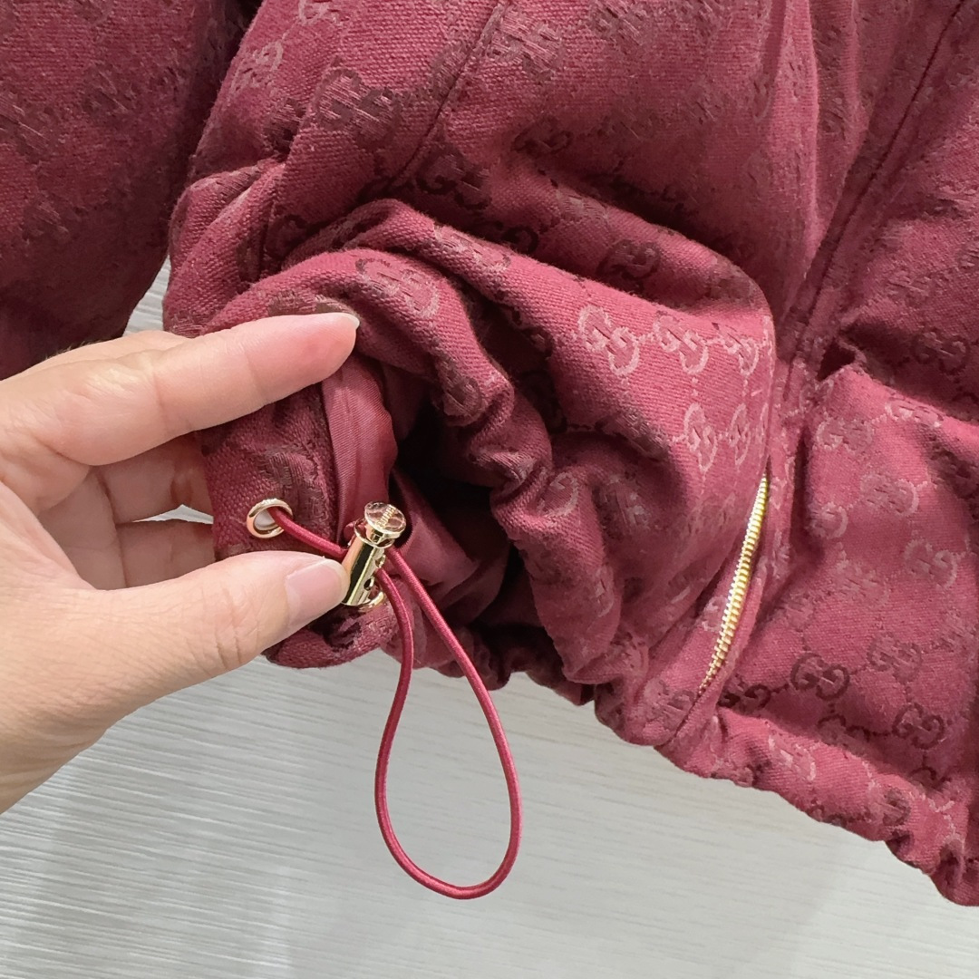 🛍️Gucc*👑2025FW新款羽绒服 限定系列 非常高级的进口高密度质地 提花面料 仔细看细节 最具特