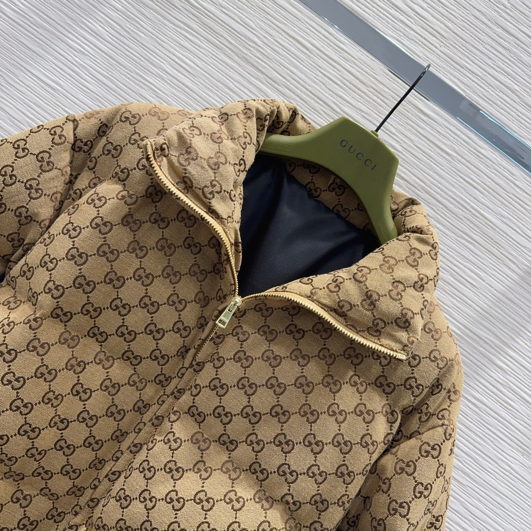 🛍️Gucc*👑2025FW新款羽绒服 限定系列 非常高级的进口高密度质地 提花面料 仔细看细节 最具特