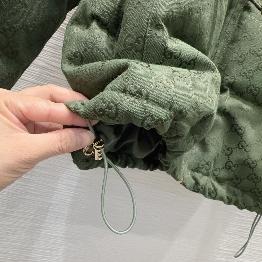 🛍️Gucc*👑2025FW新款羽绒服 限定系列 非常高级的进口高密度质地 提花面料 仔细看细节 最具特