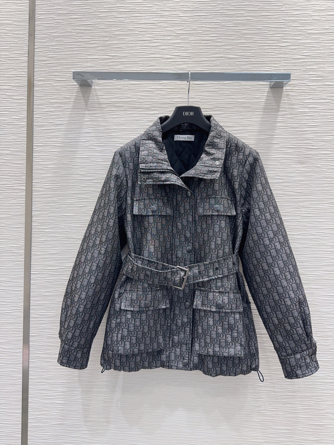 🛍️ Christian Dio* 👑2025FW新款夹棉外套 印花面料 经典又有型 各种都能完美驾驭～