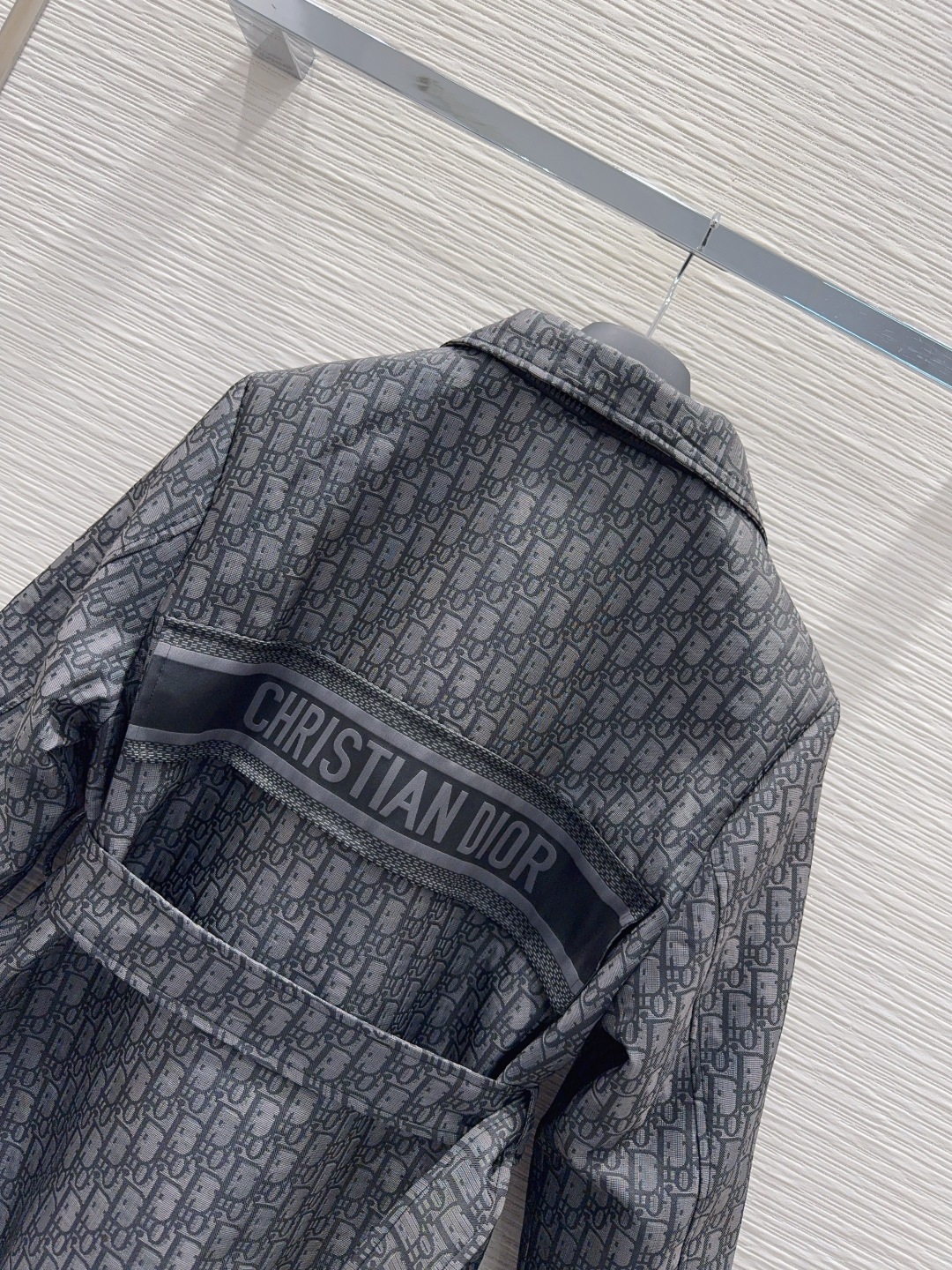 🛍️ Christian Dio* 👑2025FW新款夹棉外套 印花面料 经典又有型 各种都能完美驾驭～