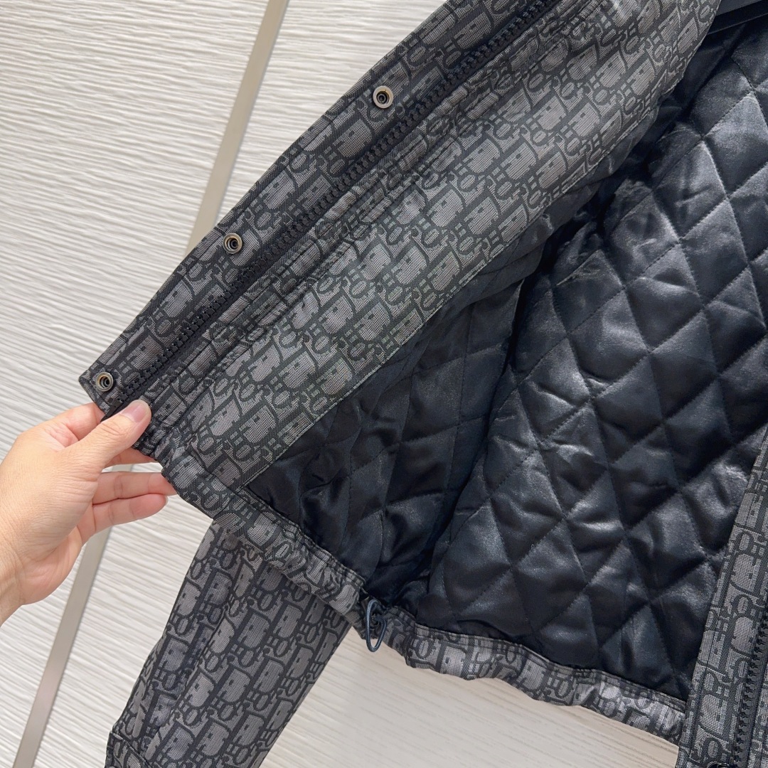 🛍️ Christian Dio* 👑2025FW新款夹棉短外套 印花面料 经典又有型 各种都能完美驾驭