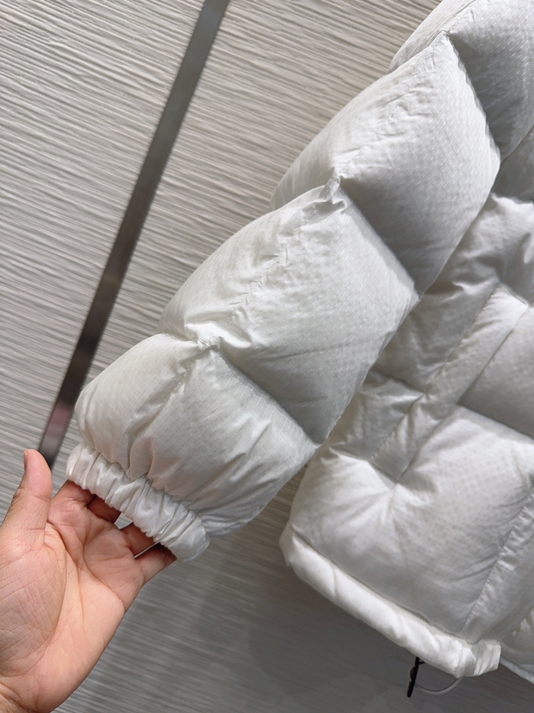 🛍️ Louis Vuitto* 👑2025FW新款羽绒外套 90鸭绒 整体保暖效果拉满，常规款羽绒服 