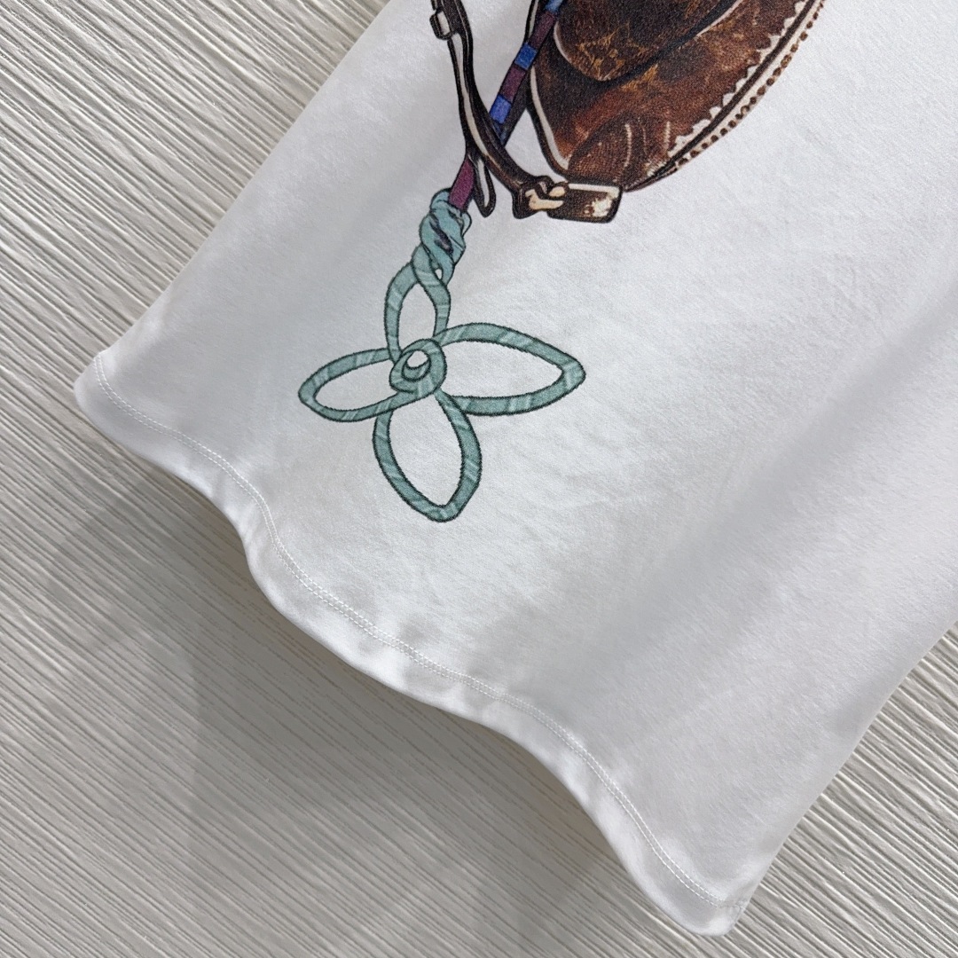 🛍️Louis Vuitto*👑2025FW新款T恤 密度很高手感超好 真的费劲心血的一款！！细节完美常