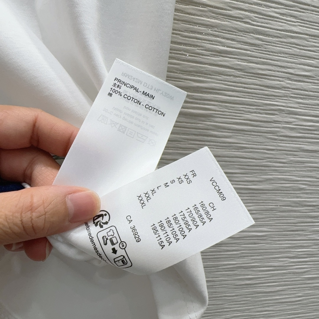 🛍️Louis Vuitto*👑2025FW新款T恤 密度很高手感超好 真的费劲心血的一款！！细节完美常