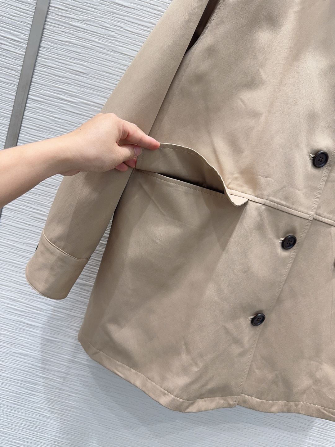 🛍️BOTTEG*A👑 2025FW新款外套 出货即爆单 特殊材质有肌理感 每个小细节都非常注重 恰到好