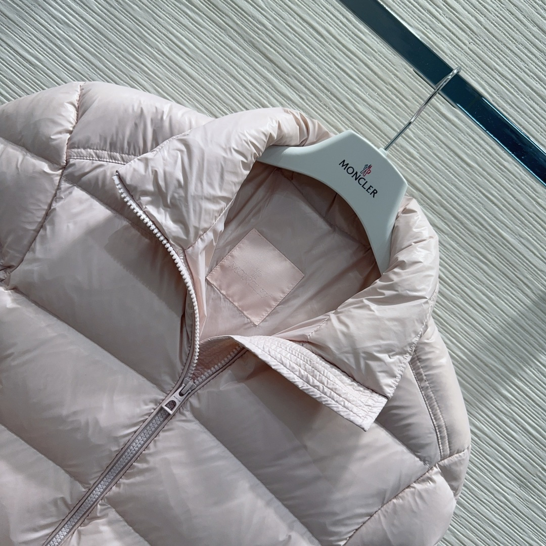 🛍️Moncle*👑2025FW新款羽绒服 整体保暖效果拉满，独特设计款羽绒服 休闲时尚，经典logo完