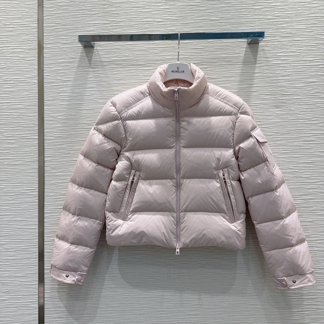 🛍️Moncle*👑2025FW新款羽绒服 整体保暖效果拉满，独特设计款羽绒服 休闲时尚，经典logo完