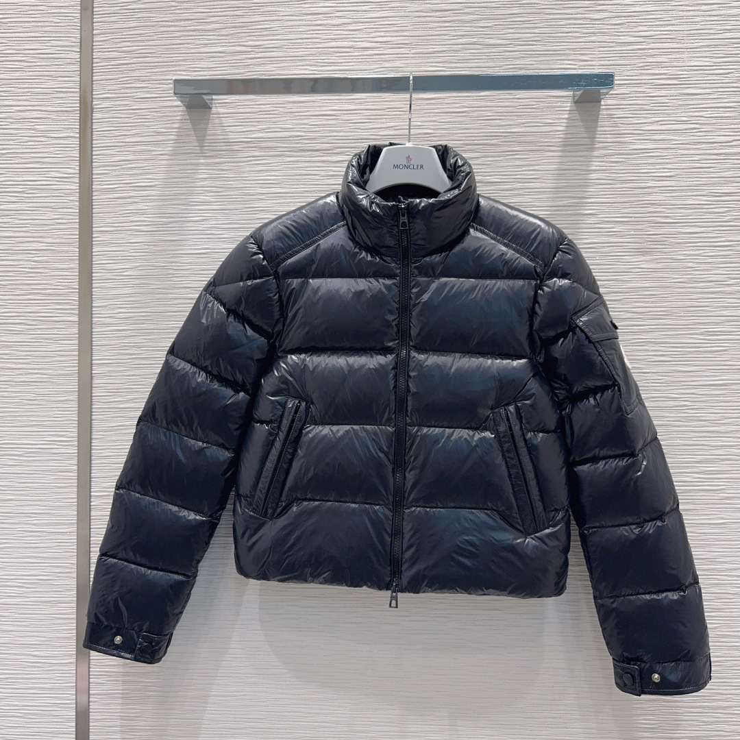 🛍️Moncle*👑2025FW新款羽绒服 整体保暖效果拉满，独特设计款羽绒服 休闲时尚，经典logo完