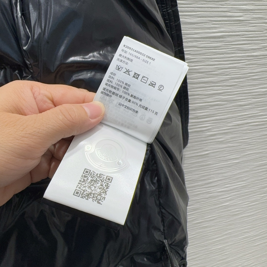 🛍️Moncle*👑2025FW新款羽绒服 整体保暖效果拉满，独特设计款羽绒服 休闲时尚，经典logo完