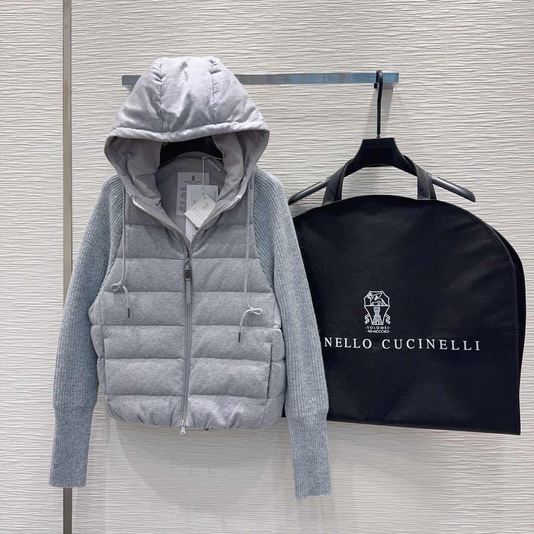 🛍️Brunello cucine*lli❤️秋冬新品 针织拼接羽绒服！冬天的内搭神器 早秋必备单品。经