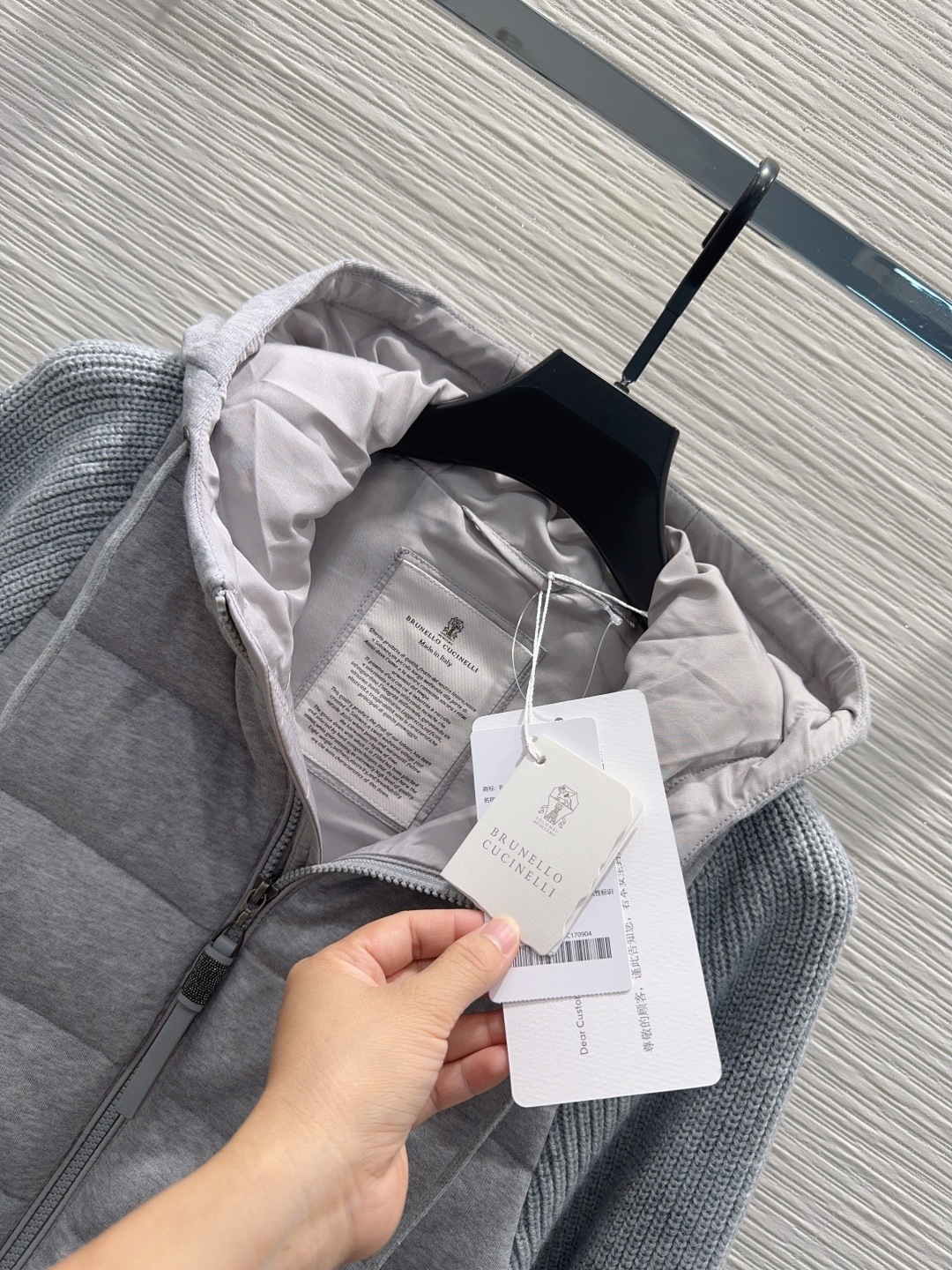 🛍️Brunello cucine*lli❤️秋冬新品 针织拼接羽绒服!冬天的内搭神器 早秋必备单品。经