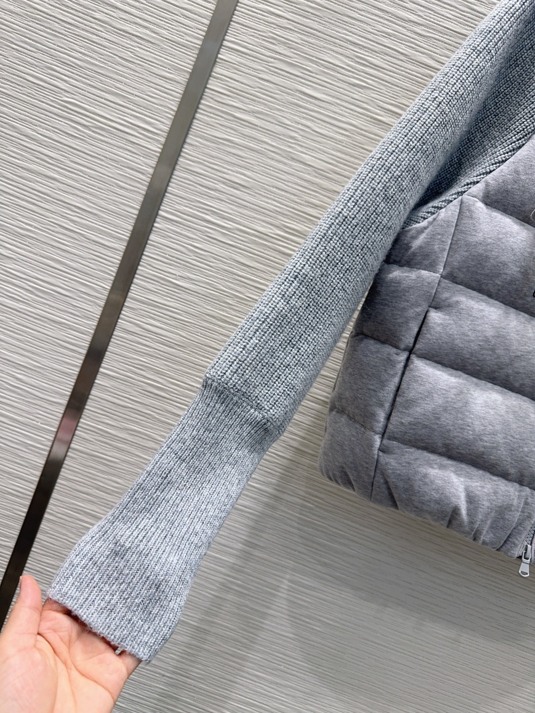 🛍️Brunello cucine*lli❤️秋冬新品 针织拼接羽绒服!冬天的内搭神器 早秋必备单品。经