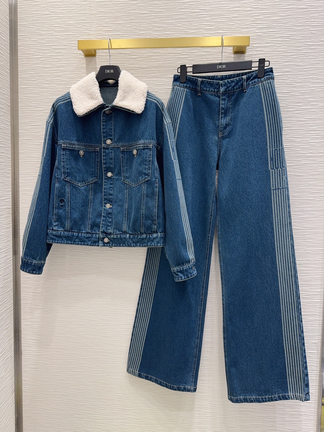 🛍️Christian Dio*👑2025FW新款套装 高版出品~超时髦新款丹宁牛仔 酵洗个性色调上身又