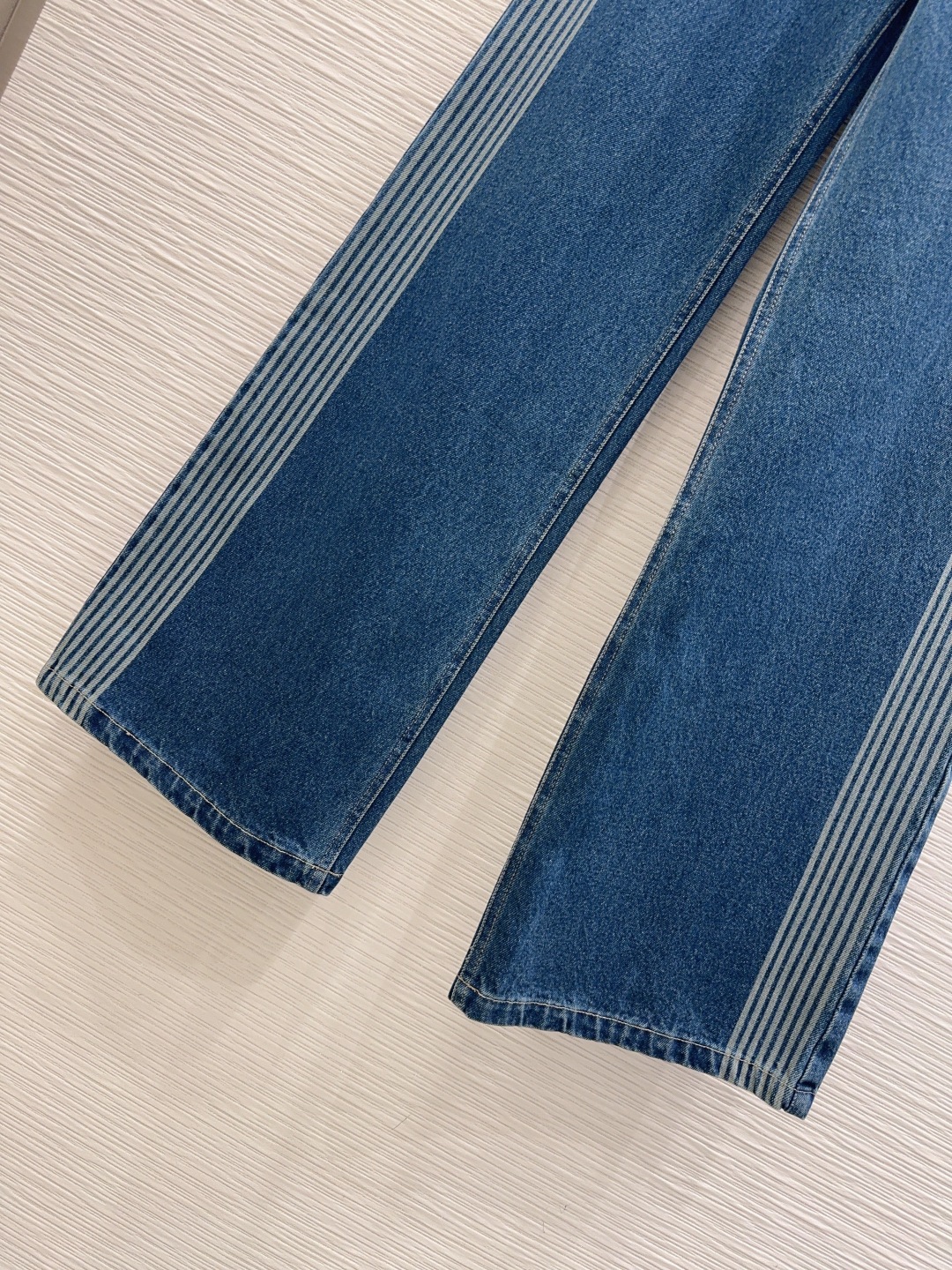 🛍️Christian Dio*👑2025FW新款套装 高版出品~超时髦新款丹宁牛仔 酵洗个性色调上身又