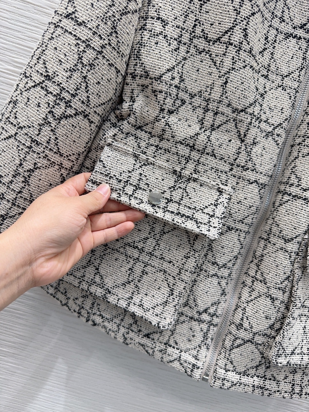 🛍️ Christian Dio* 👑2025FW最新时尚藤格纹外套 经典又有型 自带气场 面料质感很奈