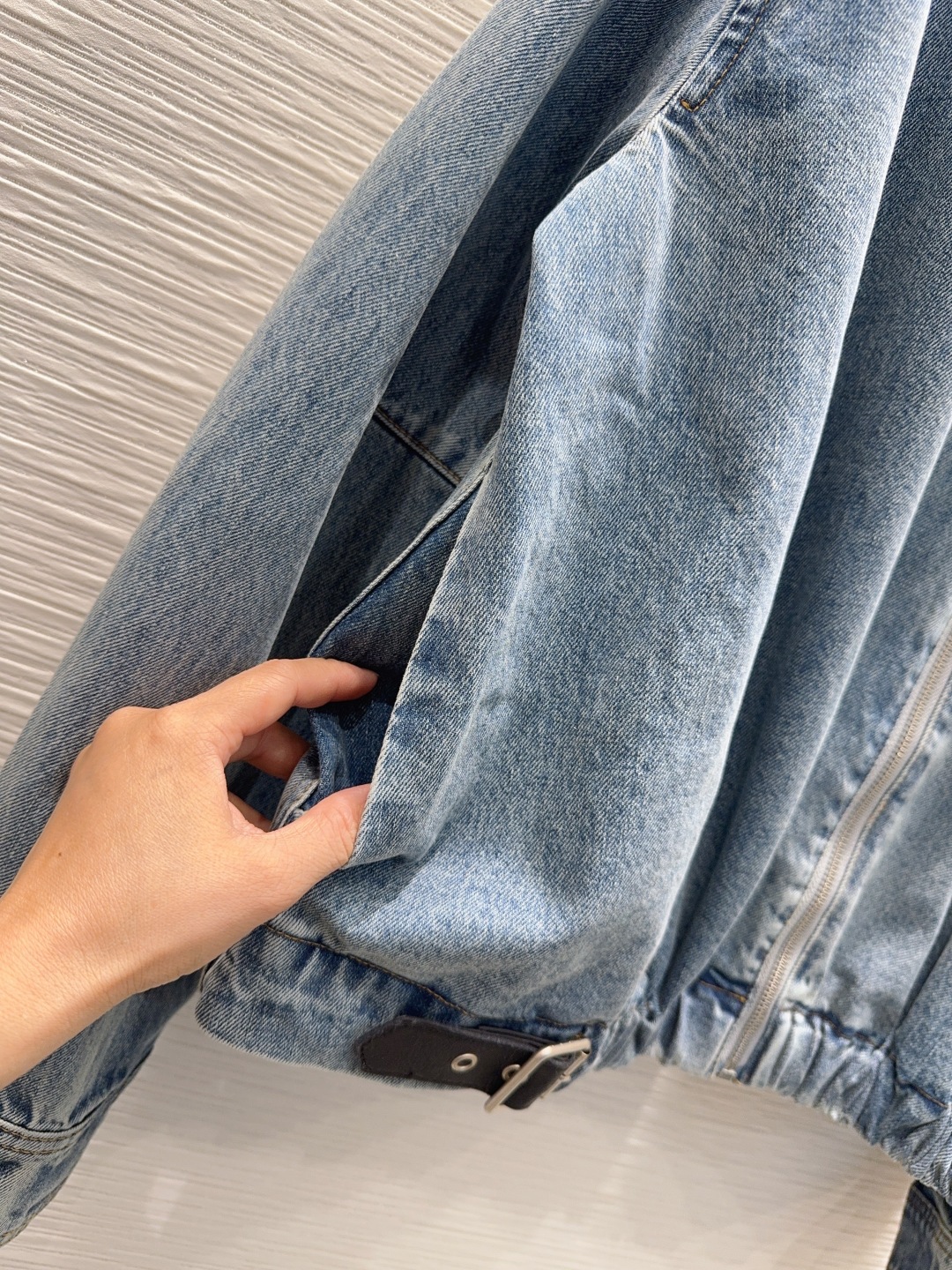 🛍️Loe w*e👑2025FW新款 高版出品~超时髦新款丹宁牛仔 酵洗个性色调上身又酷又飒爽 采用定制