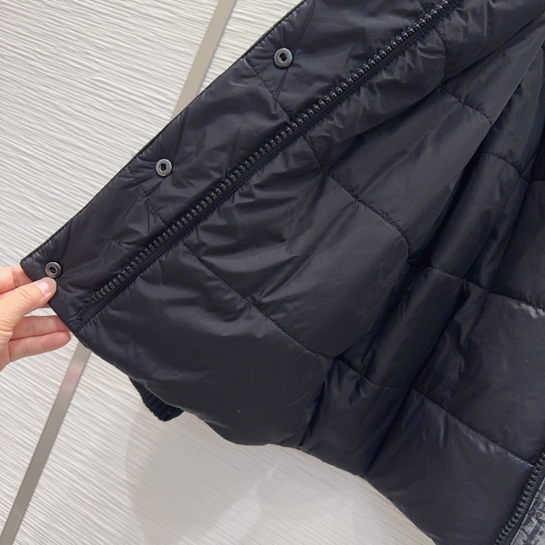 🛍️ Christian Dio* 👑2025FW新款棉外套 印花面料 经典又有型 各种都能完美驾驭~高