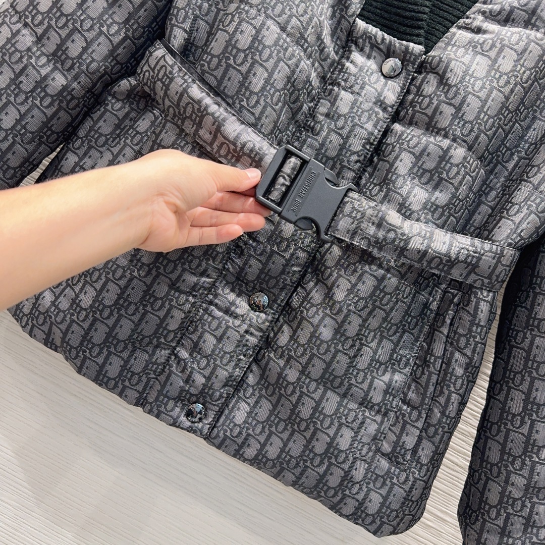 🛍️ Christian Dio* 👑2025FW新款棉外套 印花面料 经典又有型 各种都能完美驾驭~高