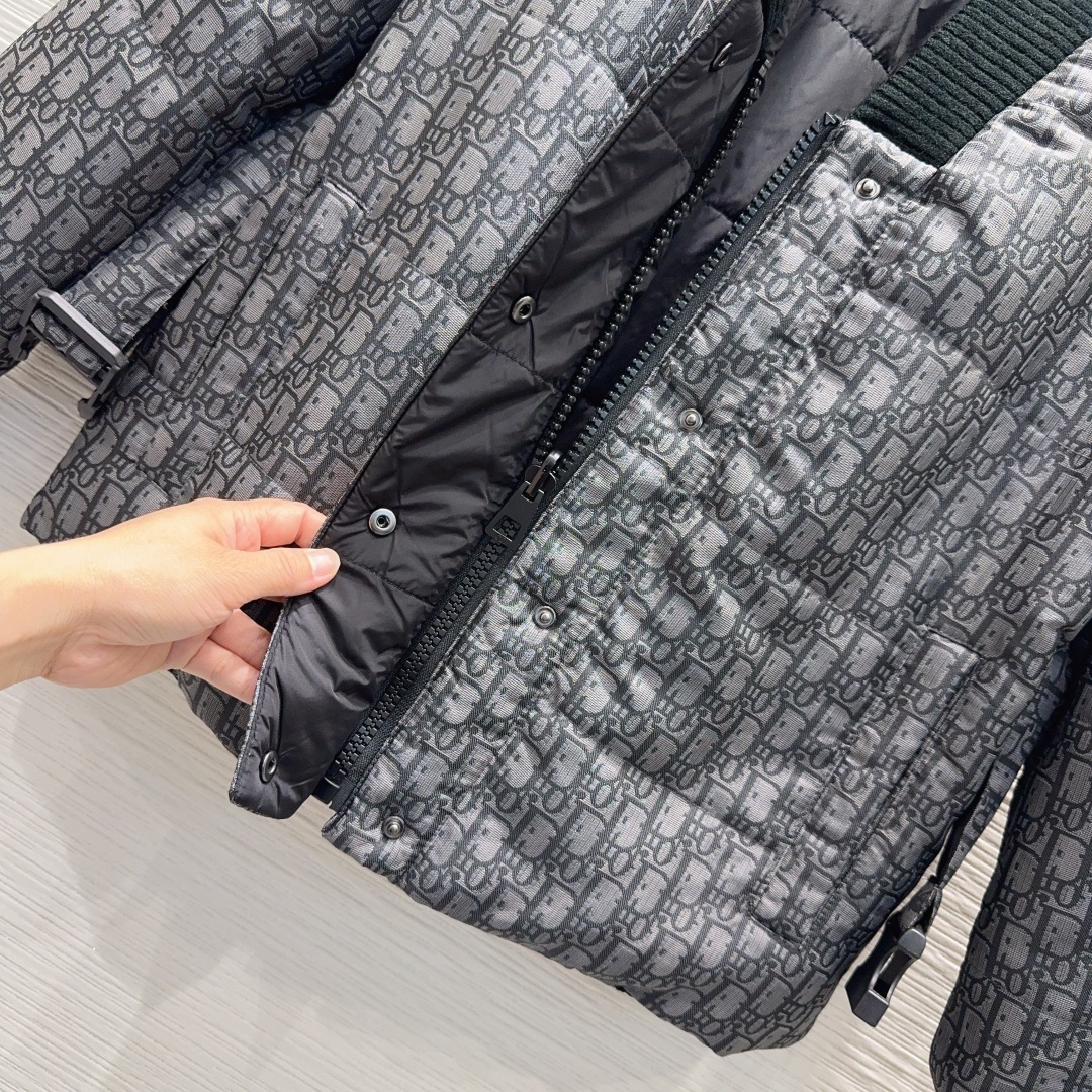 🛍️ Christian Dio* 👑2025FW新款棉外套 印花面料 经典又有型 各种都能完美驾驭~高