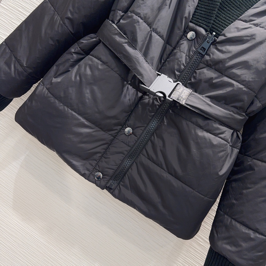 🛍️ Christian Dio* 👑2025FW新款棉外套 印花面料 经典又有型 各种都能完美驾驭～高