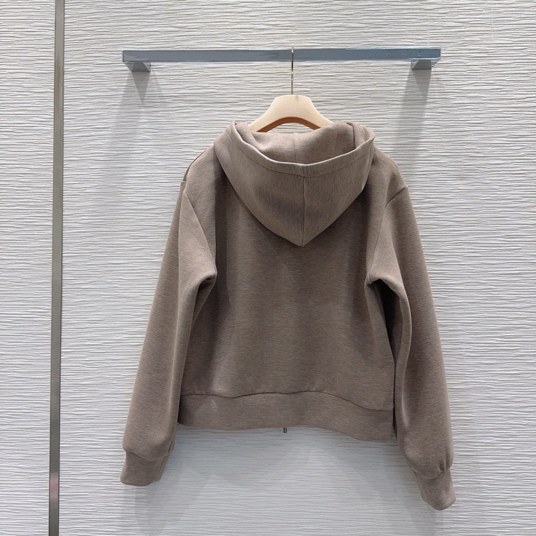 🛍️ Miu Mi* 👑2025FW新款套装 可A可飒的风格，日常通勤穿什么的都是很OK的，层次感更加丰