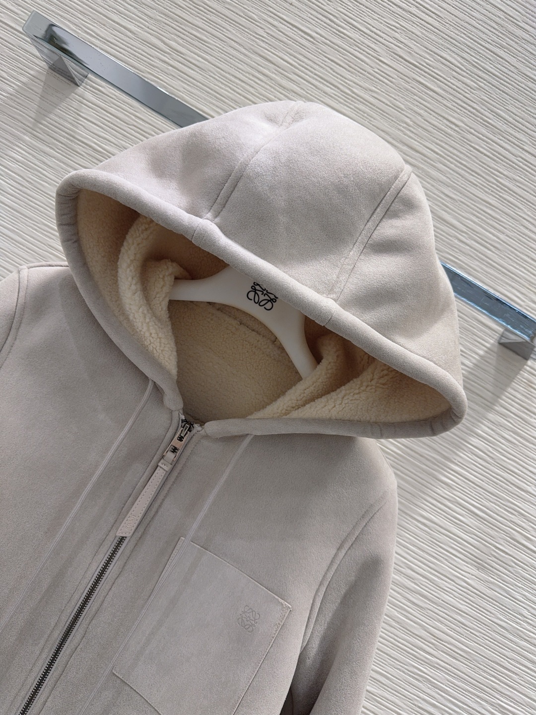 🛍️ Loe w*e 👑2025FW新款外套 时髦低调气质又奢华高级！版型百搭不挑人，定制科技面料 做工