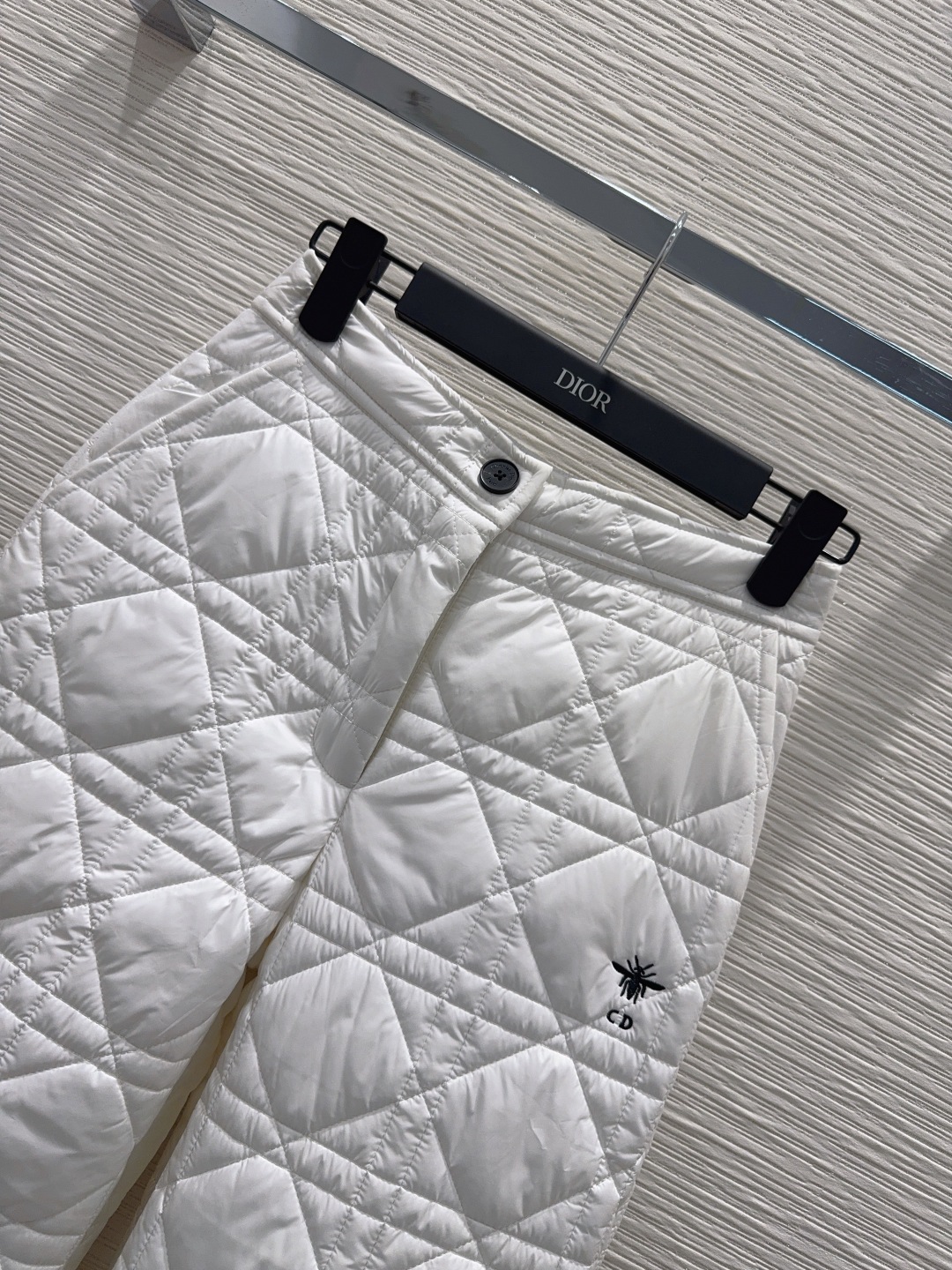 🛍️Christian Dio*👑2025FW新款夹棉长裤 整体保暖效果拉满，休闲时尚，经典logo完美