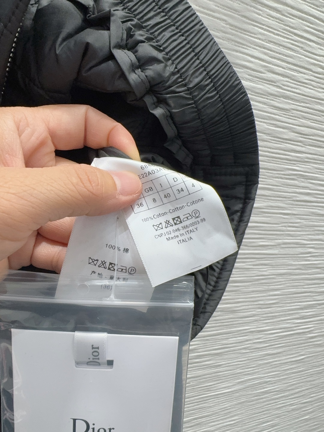 🛍️Christian Dio*👑2025FW新款夹棉长裤 整体保暖效果拉满,休闲时尚,经典logo完美