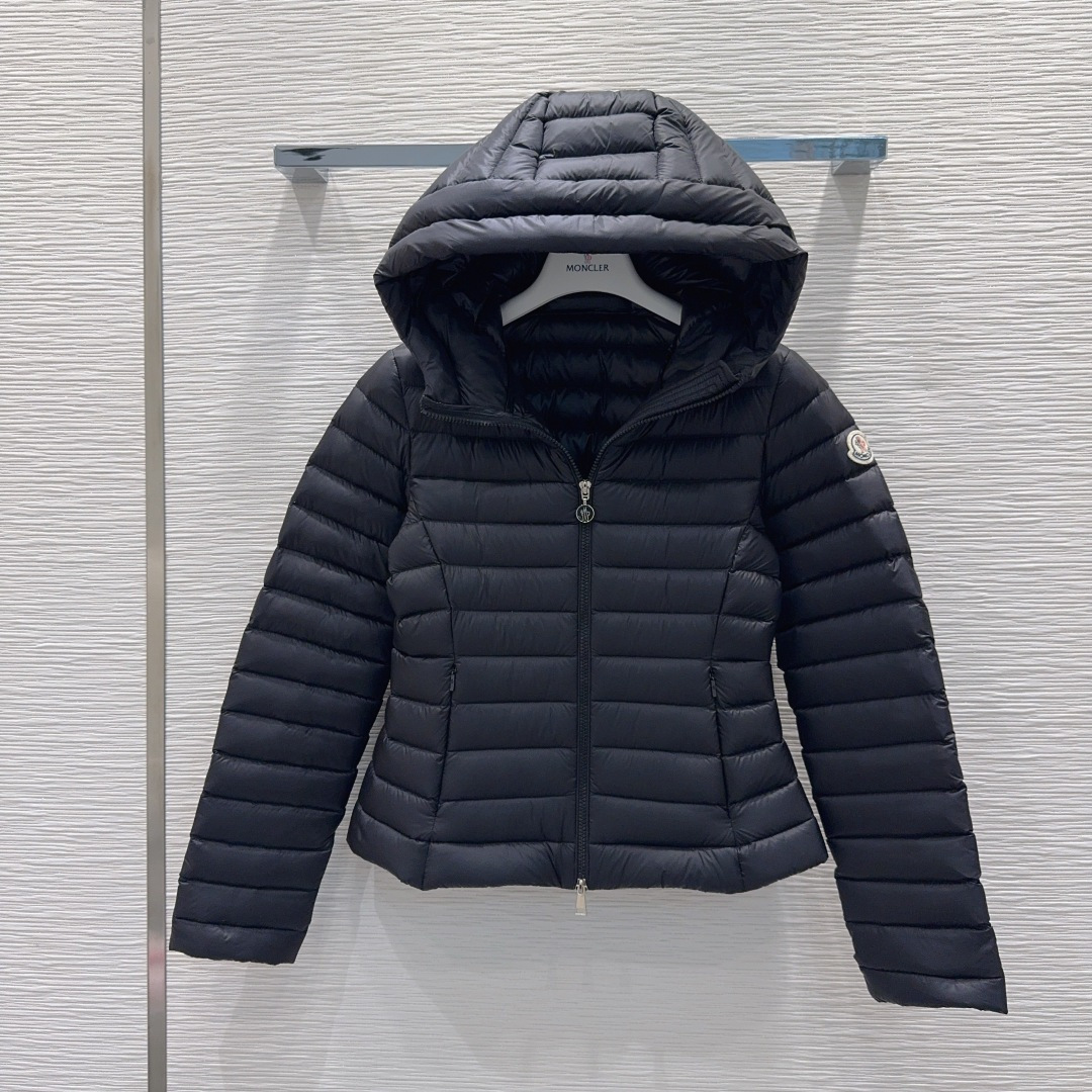 🛍️Moncle*👑2025FW新款羽绒外套 【鹅绒】 整体保暖效果拉满，独特设计款羽绒服 休闲时尚，经