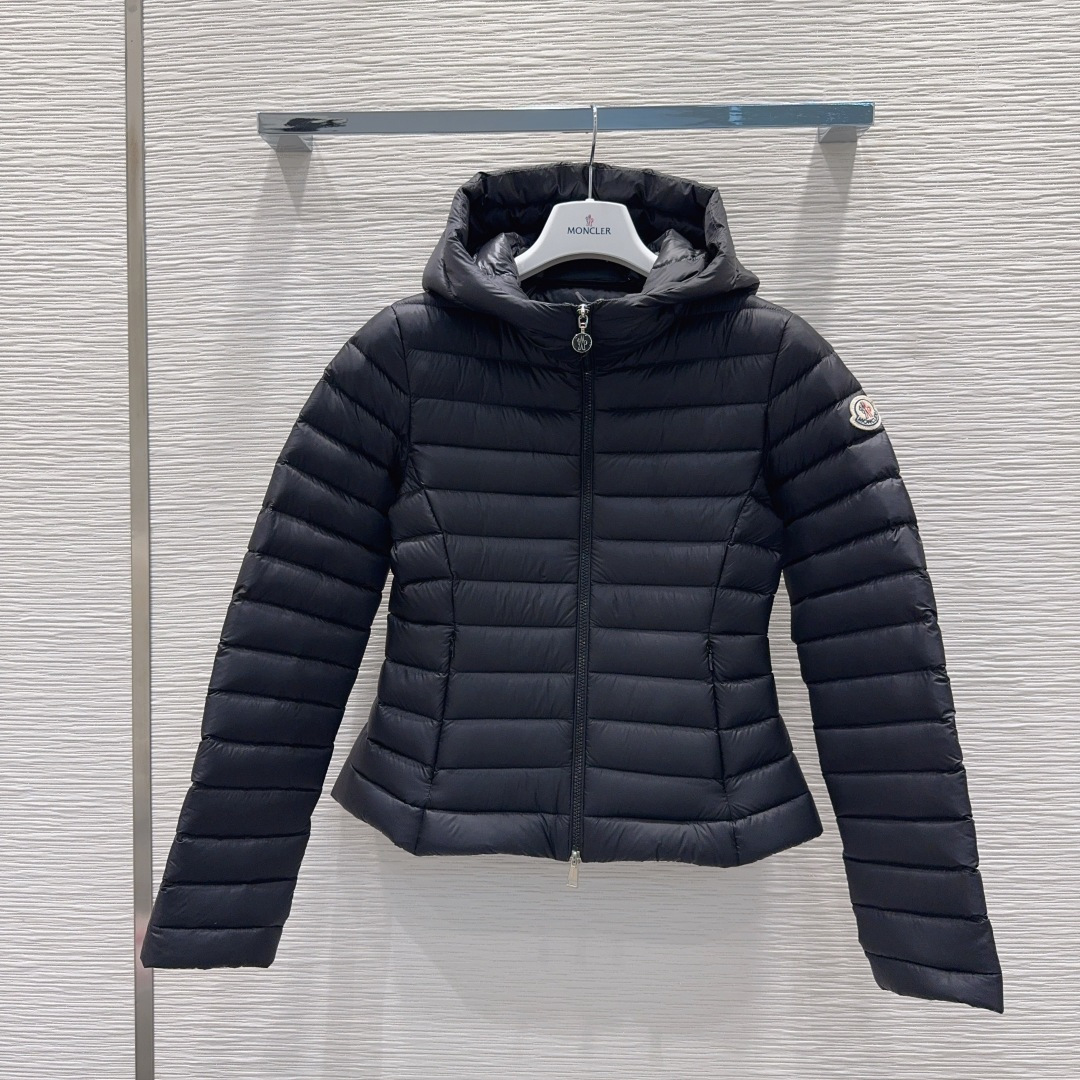 🛍️Moncle*👑2025FW新款羽绒外套 【鹅绒】 整体保暖效果拉满，独特设计款羽绒服 休闲时尚，经