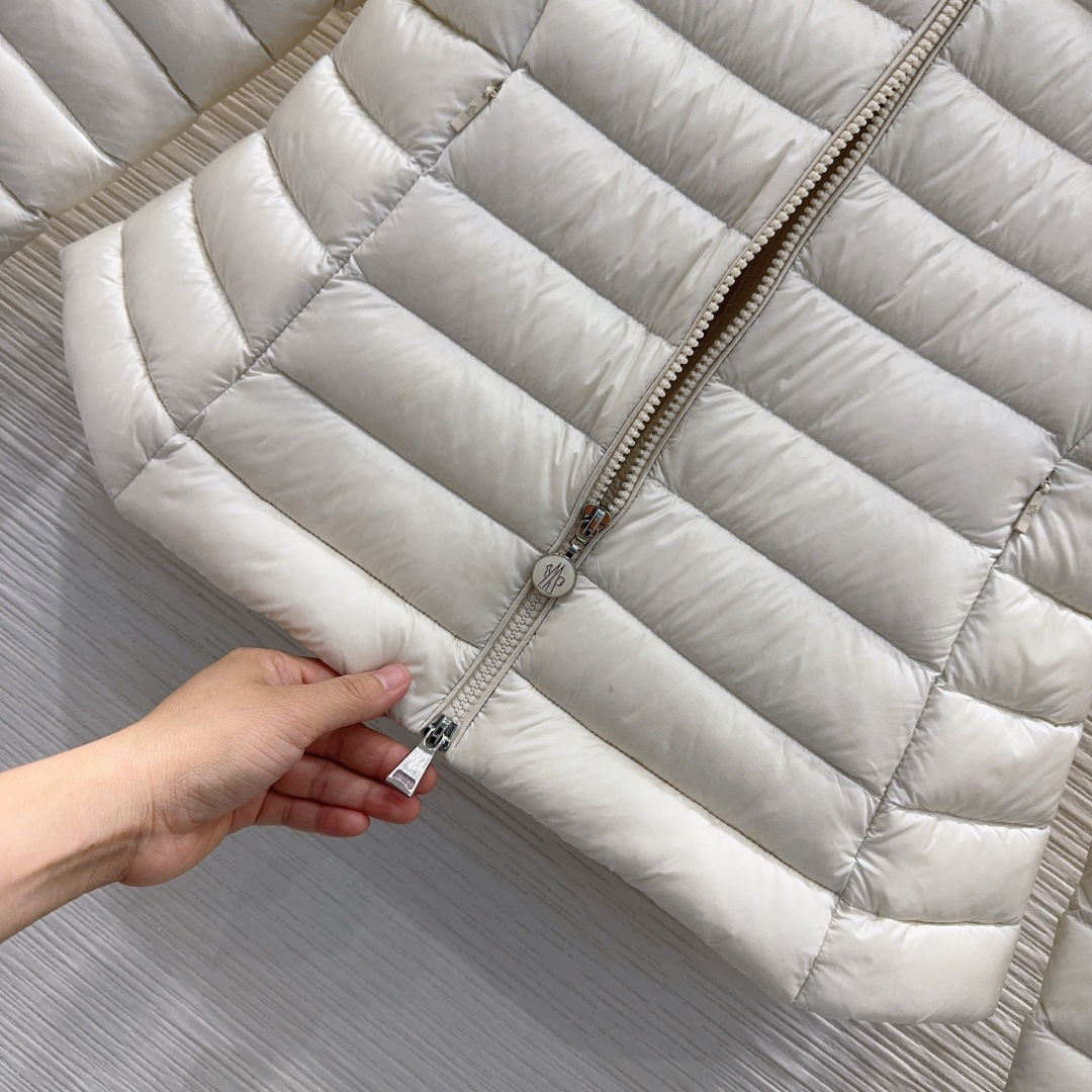 🛍️Moncle*👑2025FW新款羽绒外套 【鹅绒】 整体保暖效果拉满，独特设计款羽绒服 休闲时尚，经