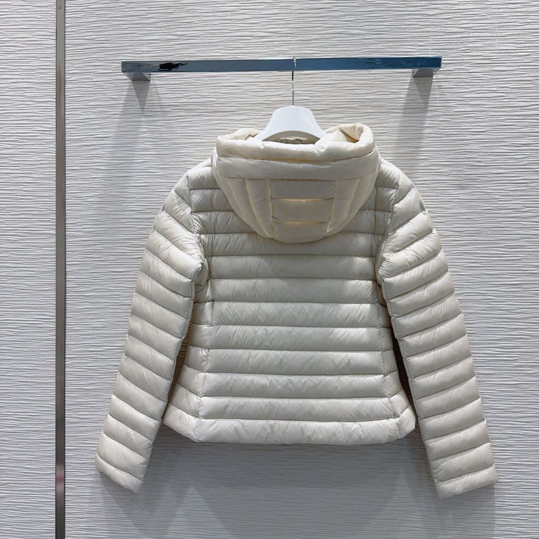 🛍️Moncle*👑2025FW新款羽绒外套 【鹅绒】 整体保暖效果拉满，独特设计款羽绒服 休闲时尚，经