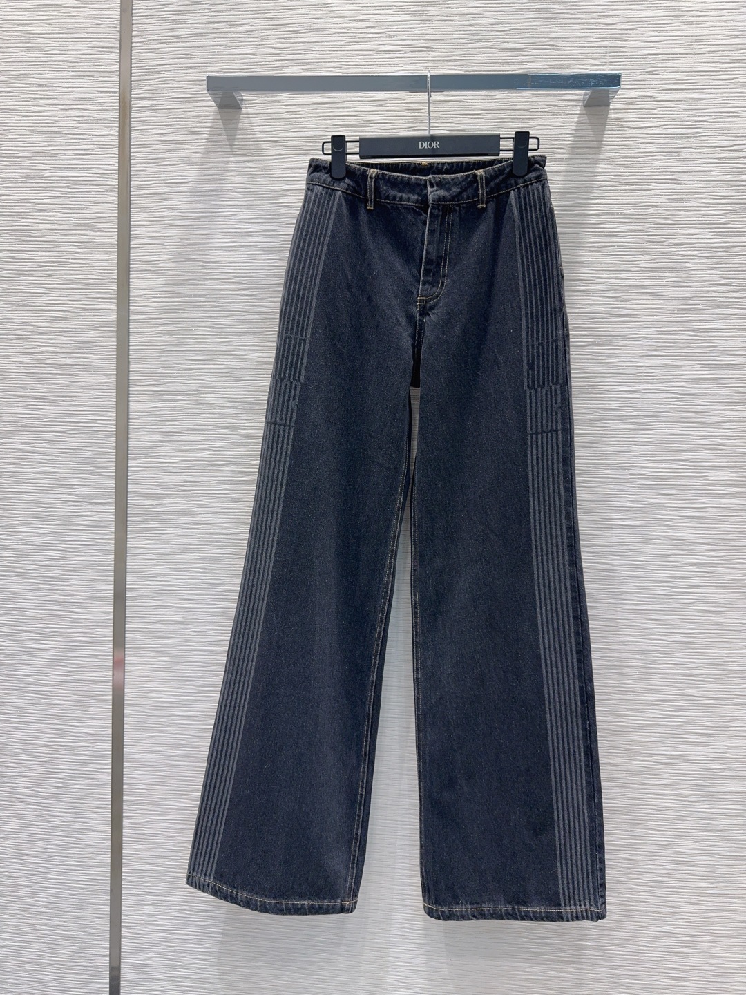 🛍️Christian Dio*👑2025FW新款 高版出品~超时髦新款丹宁牛仔 酵洗个性色调上身又酷又